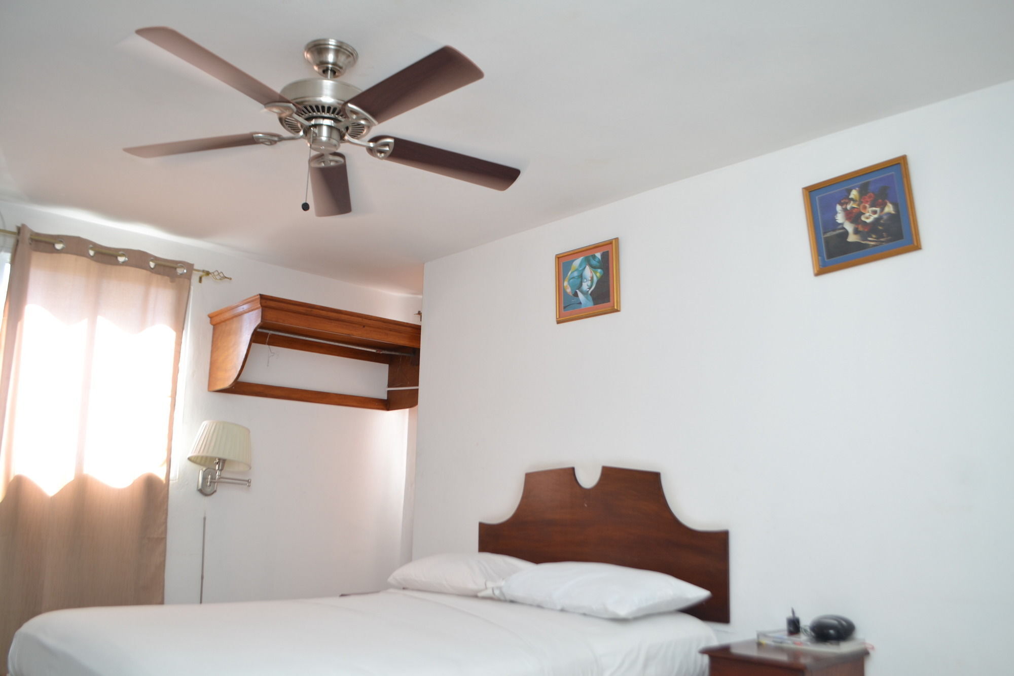 Seven Stars Hotel Musseau 外观 照片