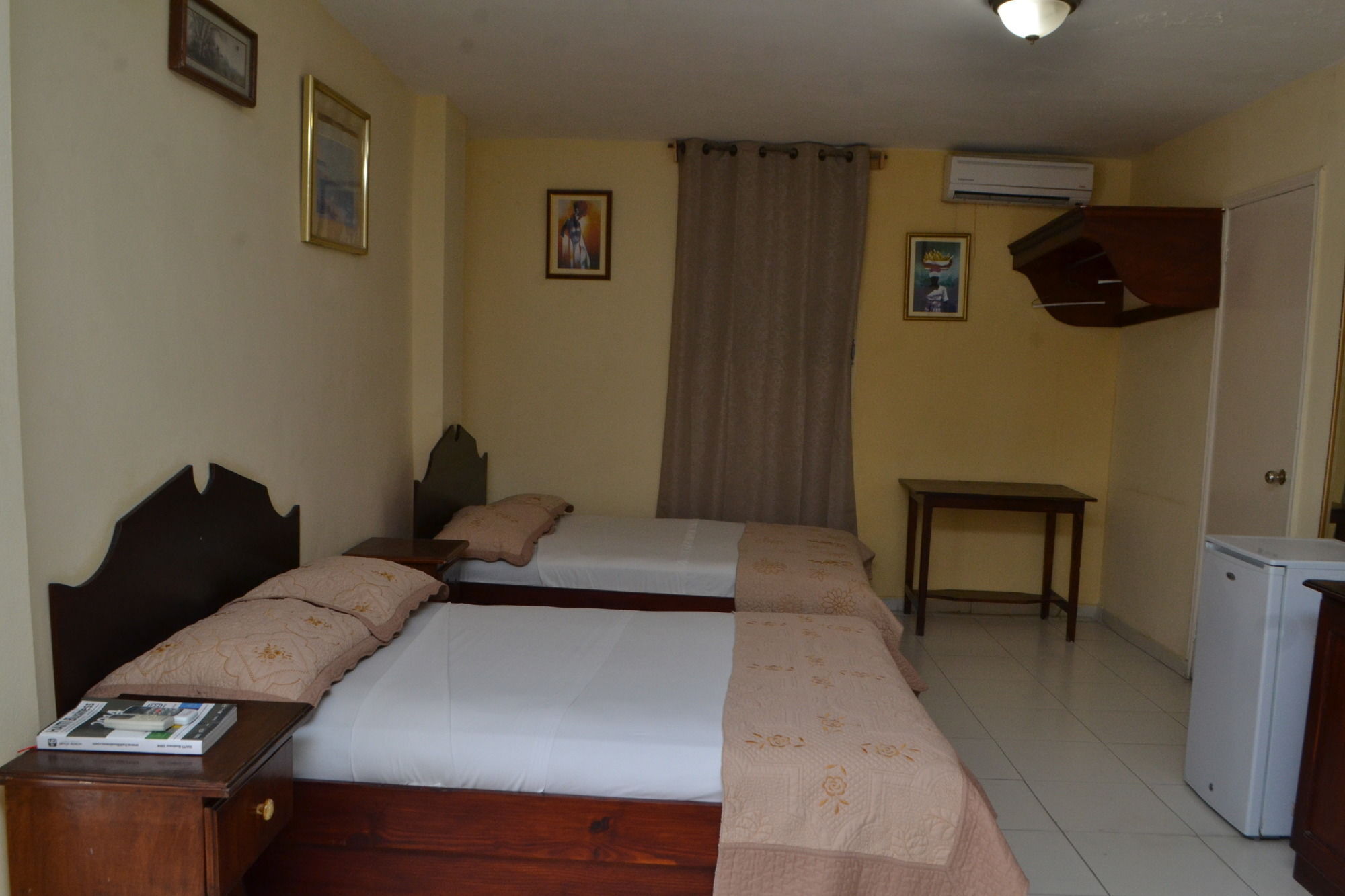 Seven Stars Hotel Musseau 外观 照片