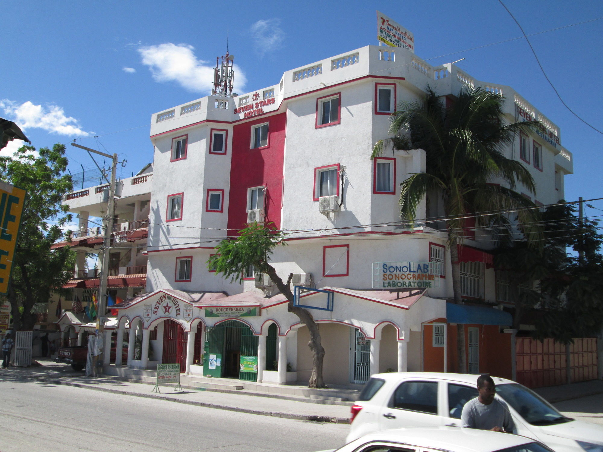 Seven Stars Hotel Musseau 外观 照片