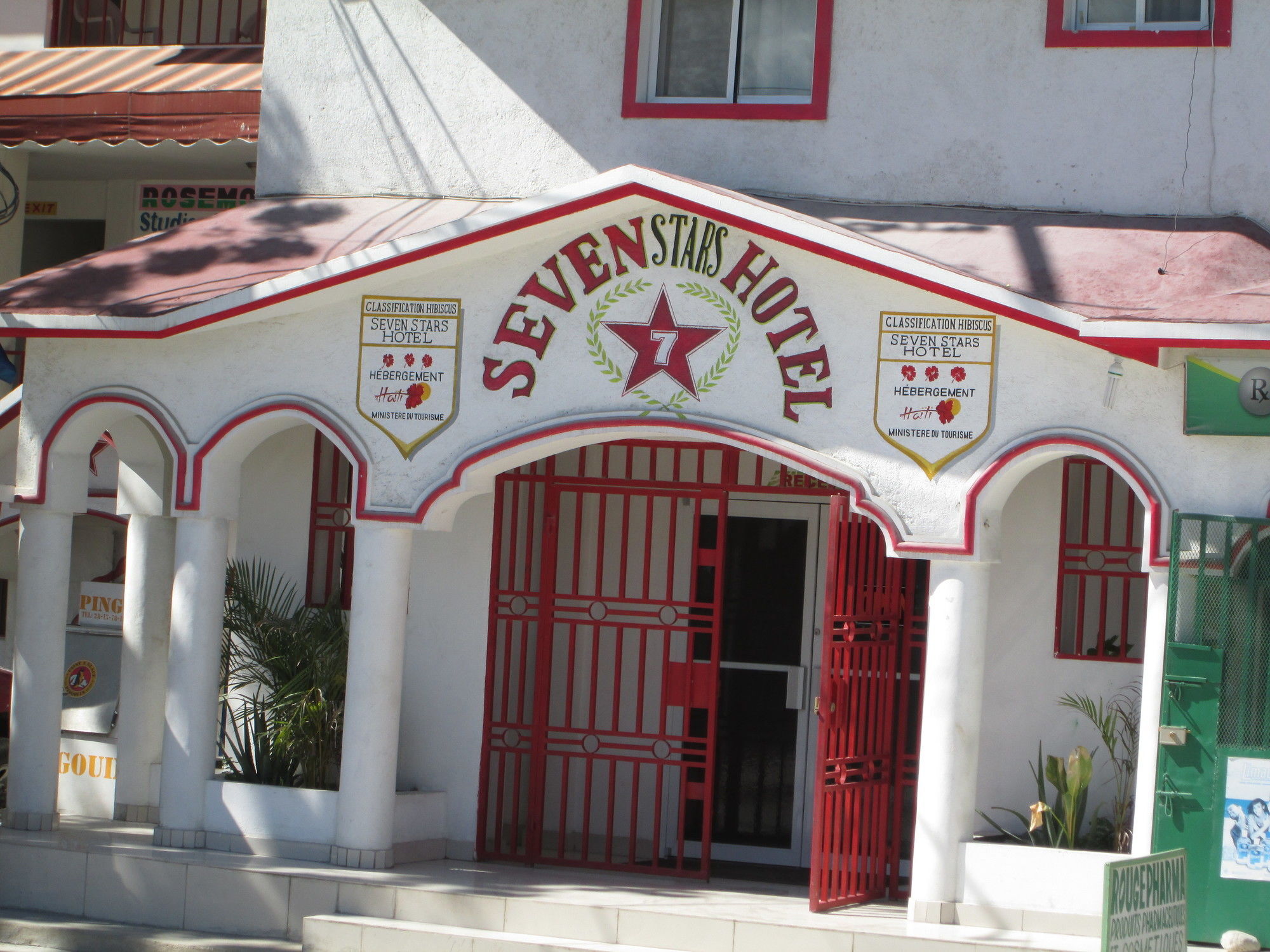 Seven Stars Hotel Musseau 外观 照片